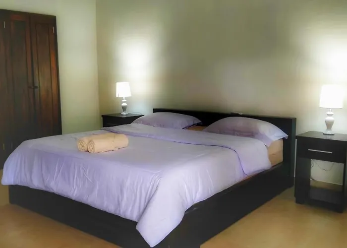 Lodge Rumah Haag *